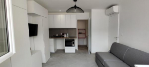 Studio climatisé à 100 m de la plage de cavalière